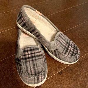 Roxy girls slip on’s